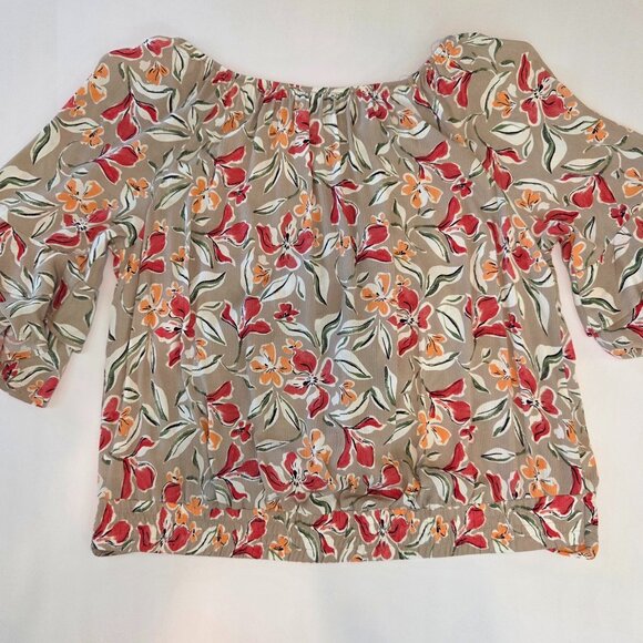 NWOT -- Ava & Viv Floral 100% Rayon Tie-Front Blouse, Flutter Sleeves – Size 2x - Picture 2 of 10